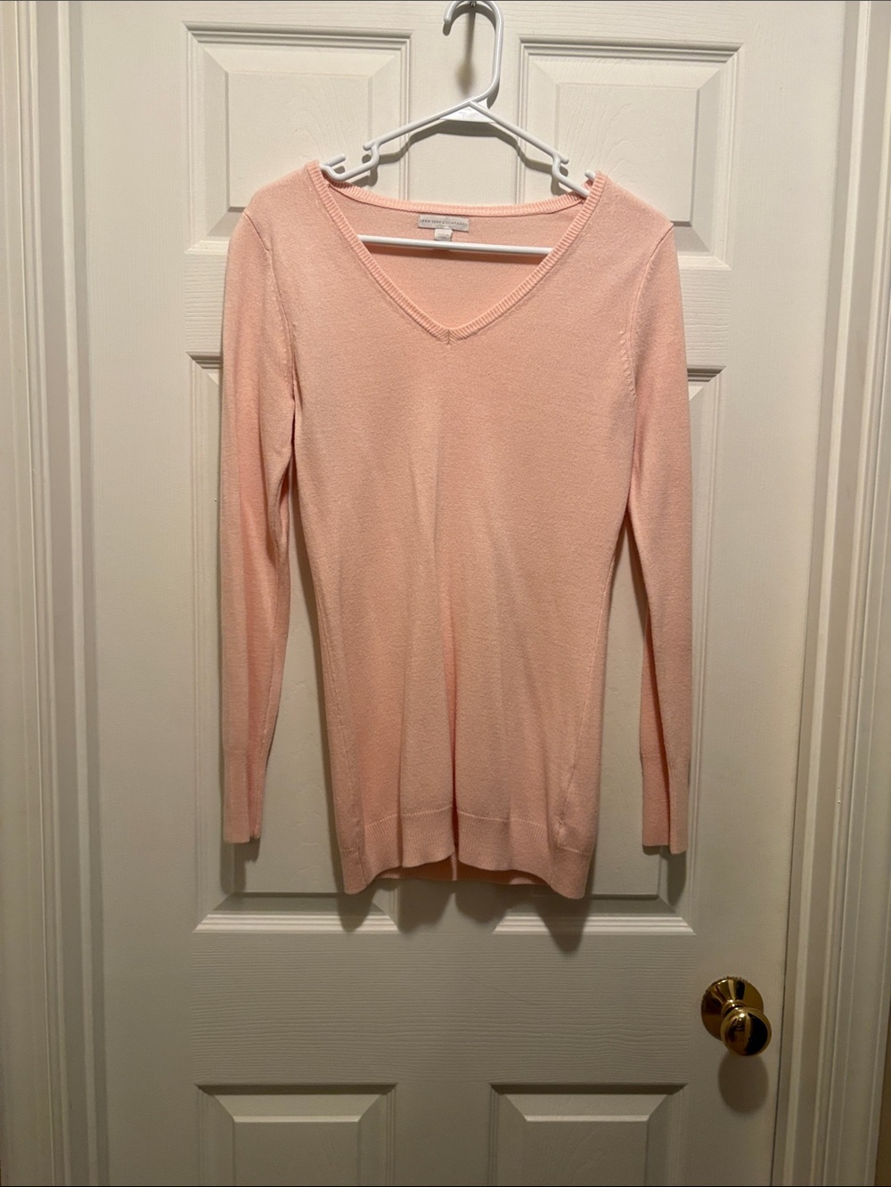 New York & Company Light Pink V-Neck Slim Knit Sweater